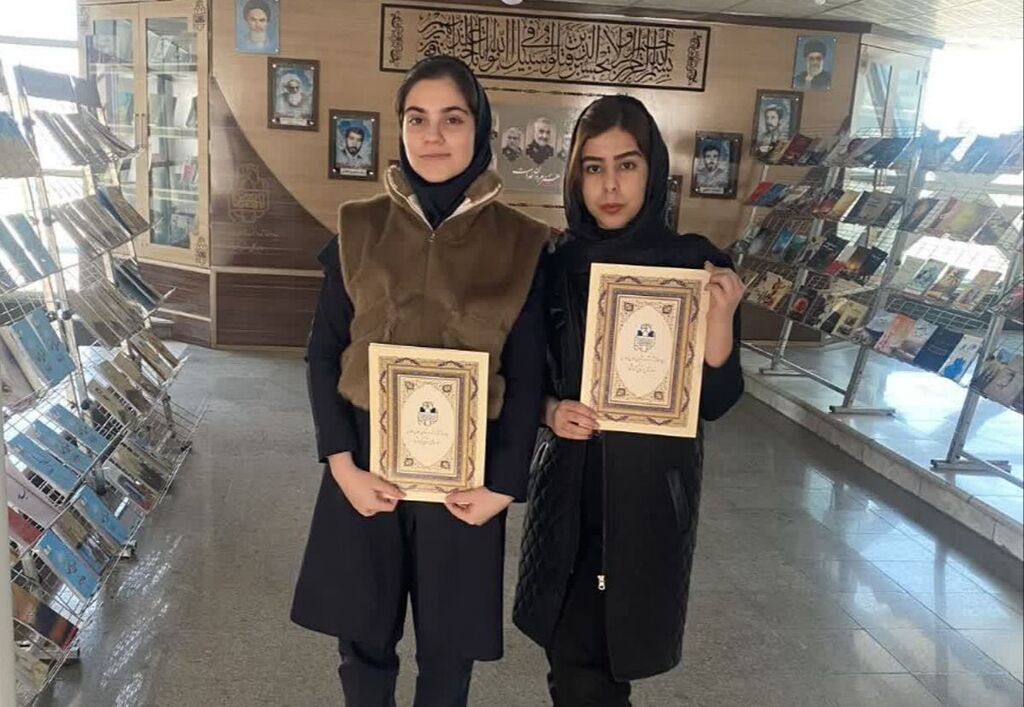 درخشش سه عضو نوجوان مجتمع آفرینش در جشنوارههای شعر و داستان دفاع مقدس کرمانشاه
