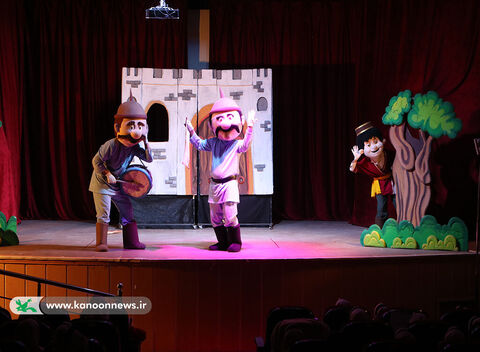 اجرای نمایش« احمدتنبل» در کانون رشت