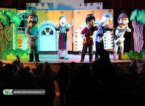 اجرای نمایش« احمدتنبل» در کانون رشت