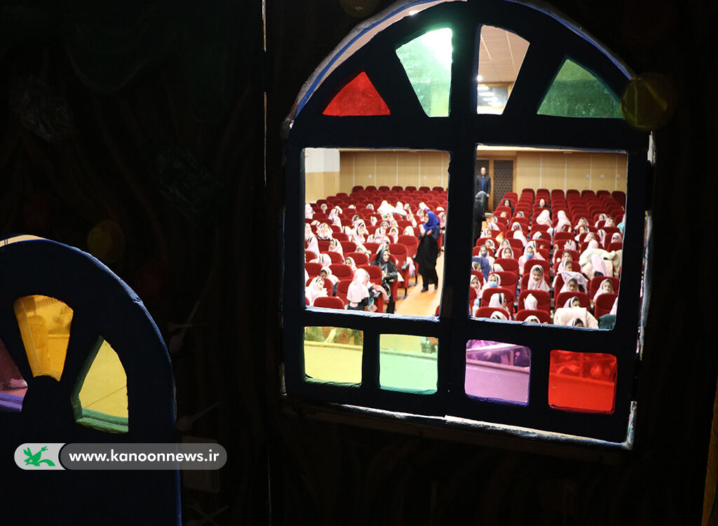 «تنبل احمد» به گیلان &nbsp;سفرکرد/ &nbsp;اجرای نمایش عروسکی «گروه هنری میکا» درسینما ‌کانون رشت