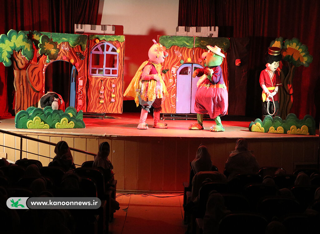 «تنبل احمد» به گیلان سفرکرد/ اجرای نمایش عروسکی «گروه هنری میکا» درسینما کانون رشت