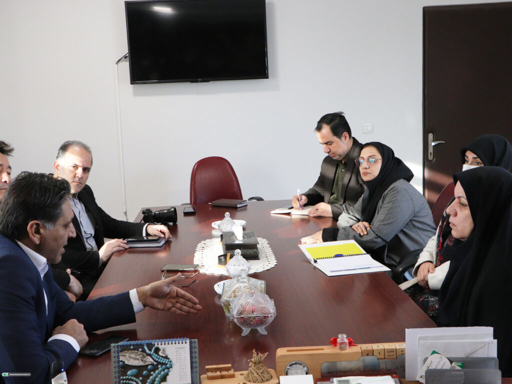 جلسهی مشترک مدیرکل کانون گلستان و فنیحرفهای استان برگزار شد
