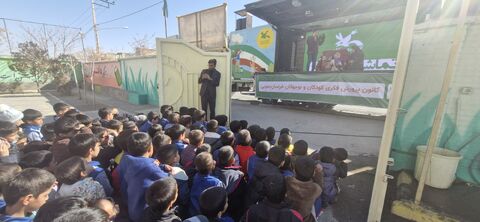 گزارش تصویری ۲ حضور تماشاخانه سیار کانون در خراسان جنوبی