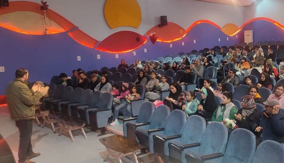 اجرای نمایش «قصه خوبِ خدا» در مرکز شماره ۲ کانون کرمانشاه