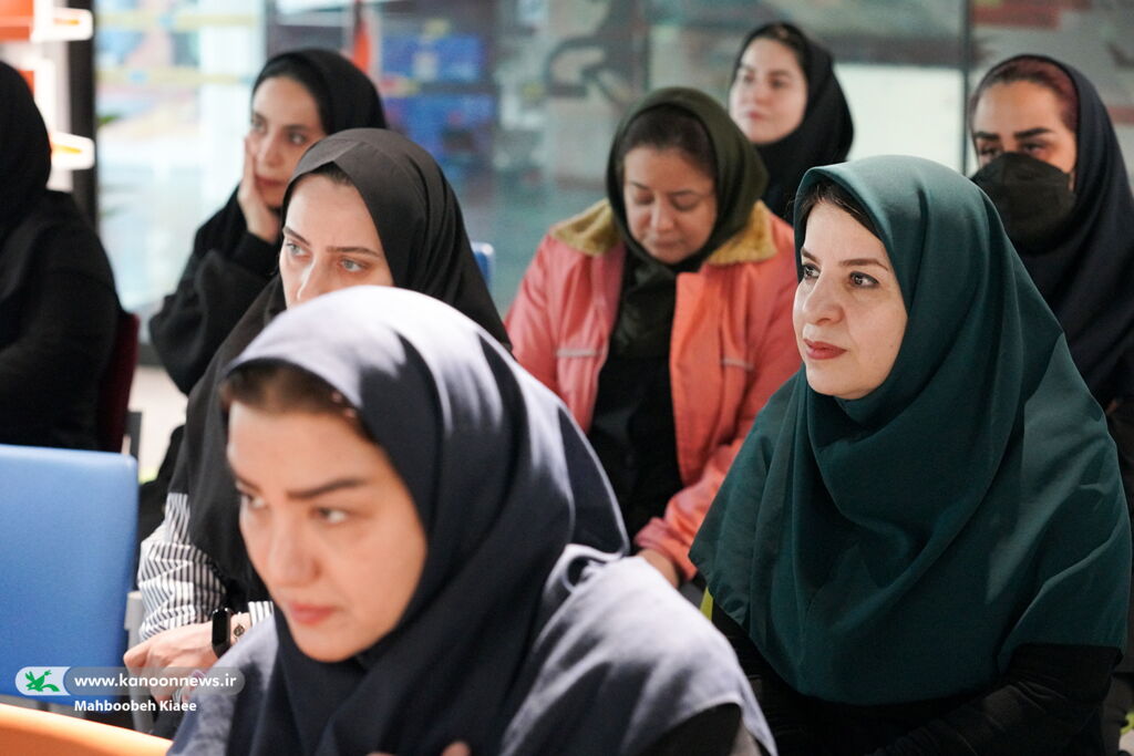 تاریخ هویتساز است/خلا تحول زمانی در کتب تاریخی