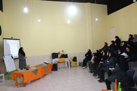 نشست تخصصی قصه‌و قصه‌گویی معلمان دبستان خلیلی