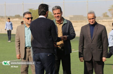 جشنواره بازی های بومی و محلی اعضا کتابخانه های سیار استان بوشهر به روایت تصویر