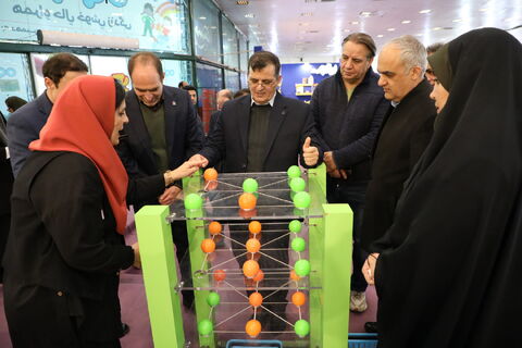 استقبال گسترده خانواده‌ها از دهمین جشنواره اسباب‌بازی در روزهای پایانی