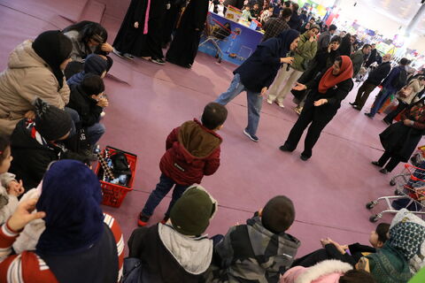 استقبال گسترده خانواده‌ها از دهمین جشنواره اسباب‌بازی در روزهای پایانی