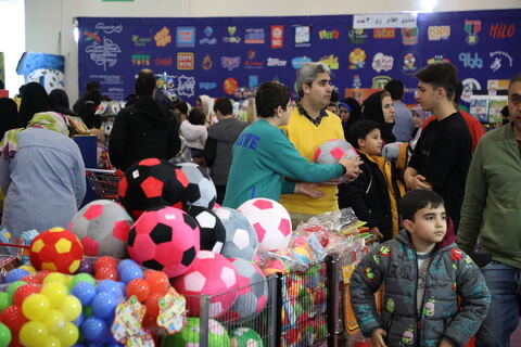 استقبال گسترده خانواده‌ها از دهمین جشنواره اسباب‌بازی در روزهای پایانی
