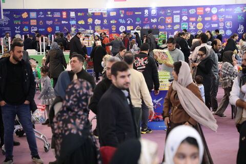 استقبال گسترده خانواده‌ها از دهمین جشنواره اسباب‌بازی در روزهای پایانی