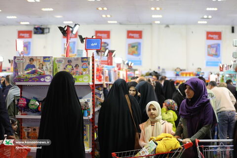 استقبال گسترده خانواده‌ها از دهمین جشنواره اسباب‌بازی در روزهای پایانی