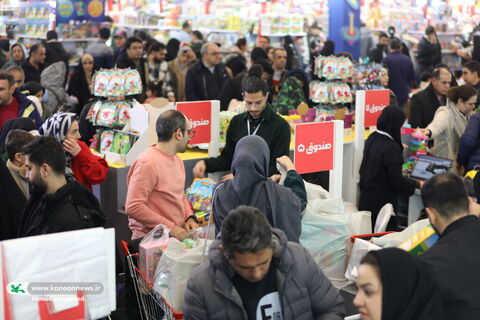 استقبال گسترده خانواده‌ها از دهمین جشنواره اسباب‌بازی در روزهای پایانی