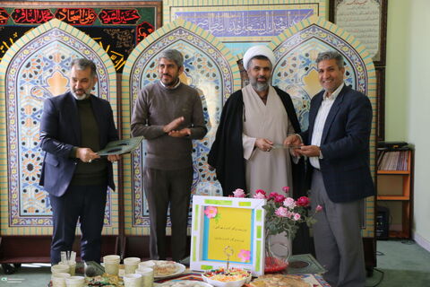 جشن عید مبعث پیامبر اکرم (ص) به همراه تجلیل از همکاران کانون فارس