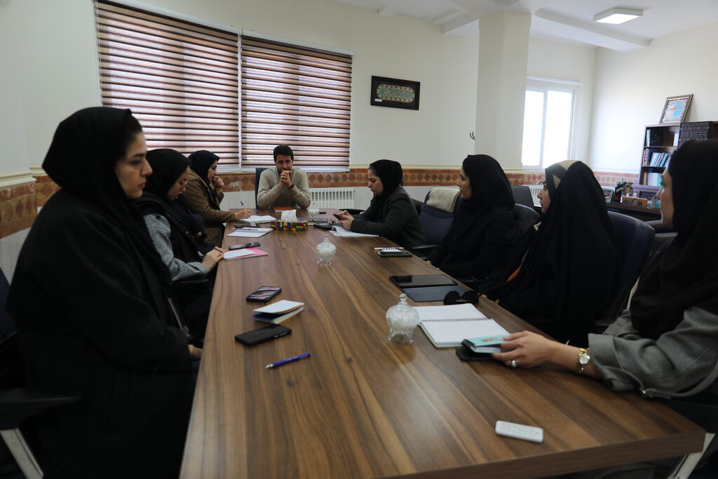 روحیه وطن پرستی محور برنامه های دهه فجر