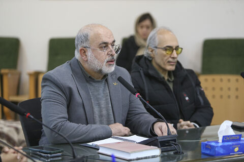 فرهاد فلاح معاون فرهنگی کانون در نشست آغاز داوری رده ملی و بین‌المللی بیست و هفتمین جشنواره‌ بین‌المللی قصه‌گویی