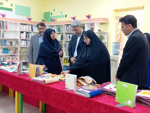 گزارش تصویری / افتتاح نخستین نمایشگاه کتاب های حسی و لمسی در بندرعباس