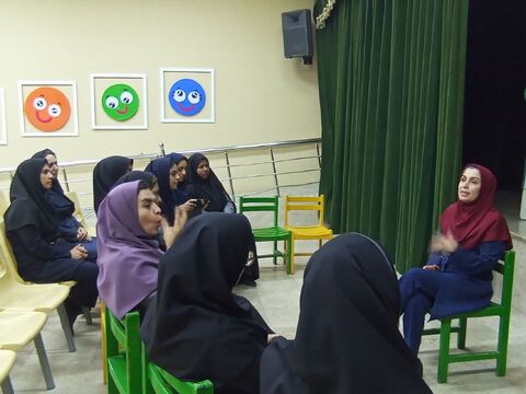 گزارش تصویری / افتتاح نخستین نمایشگاه کتاب های حسی و لمسی در بندرعباس