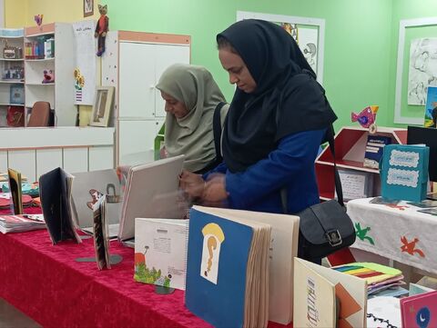 گزارش تصویری / افتتاح نخستین نمایشگاه کتاب های حسی و لمسی در بندرعباس