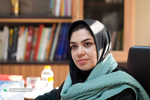 آزاده آقا میربها داور بخش قصه‌گویی با ابزار در رده ملی و بین‌المللی بیست و هفتمین جشنواره‌ قصه‌گویی کانون