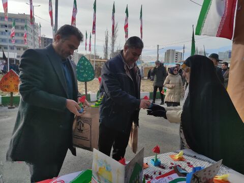 نمایشگاه فرهنگی هنری کانون پرورش فکری کودکان و نوجوانان استان آذربایجان غربی در کنگره بزرگداشت ۱۲ هزار شهید استان