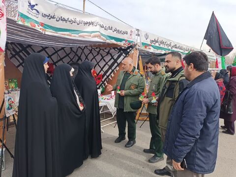 نمایشگاه فرهنگی هنری کانون پرورش فکری کودکان و نوجوانان استان آذربایجان غربی در کنگره بزرگداشت ۱۲ هزار شهید استان