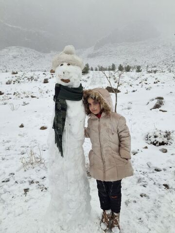 کرمانشاه.  مربیان و اعضا در روزهای برفی