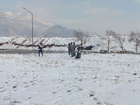 کرمانشاه. قاب برفی روز برفی اعضا و مربیان