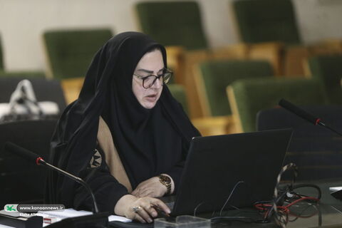 عالیه قوامی مدیر کل کانون یزد و رئیس دبیرخانه دائمی جشنواره قصه‌گویی و داور بخش علمی رده ملی و بین‌المللی بیست و هفتمین جشنواره بین‌المللی قصه‌گویی