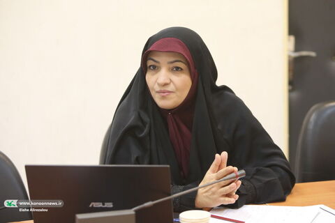 مهتاب شهیدی داور بخش زبان اشاره در رده ملی و بین‌المللی بیست و هفتمین جشنواره بین‌المللی قصه‌گویی