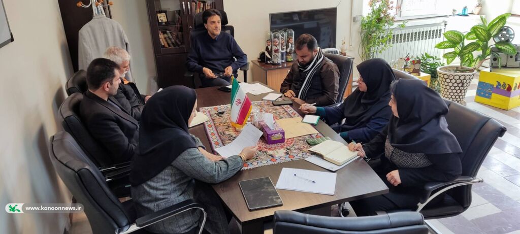 برگزاری جلسه شورای فرهنگی کانون پرورش فکری کودکان و نوجوانان استان کردستان بهمنظور هماهنگی برنامههای دهه فجر