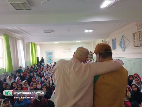 تماشاخانه سیار کانون پرورش فکری کودکان و نوجوانان در سیستان و بلوچستان