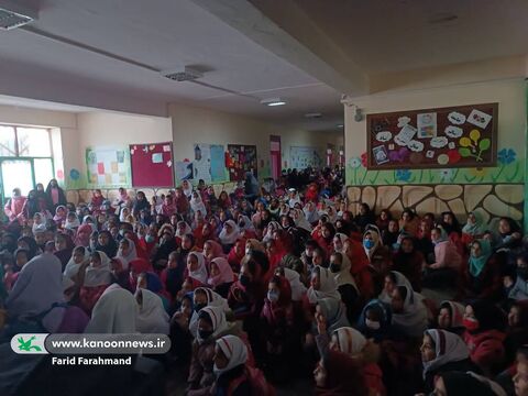 تماشاخانه سیار کانون پرورش فکری کودکان و نوجوانان در سیستان و بلوچستان