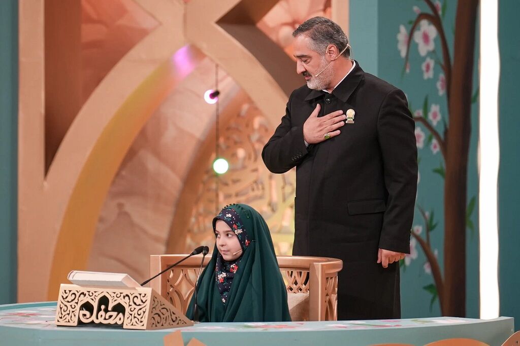 احمد ابوالقاسمی داور محفل ستارهها ورود کانون به عرصه قرآن کریم یک سرمایهگذاری بزرگ است