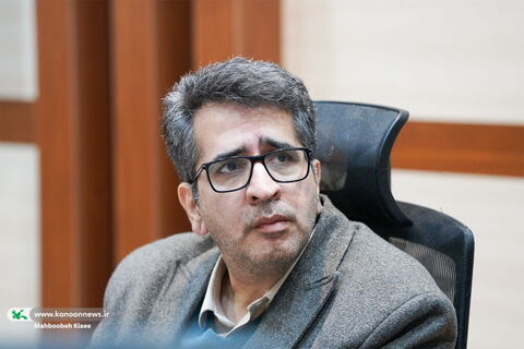 مجتبی دانشور سرپرست اداره‌کل روابط عمومی و امور بین‌الملل کانون در دومین نشست مدیرعامل با مربیان کانون سراسر کشور