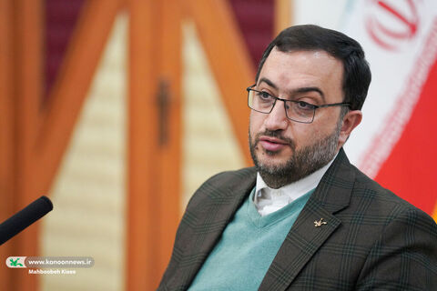 نشست صمیمی مدیرعامل کانون با کارشناسان روابط عمومی سراسر کشور