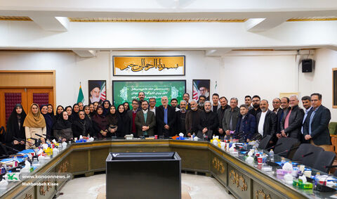 نشست صمیمی مدیرعامل کانون با کارشناسان روابط عمومی سراسر کشور