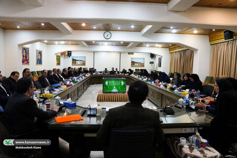 نشست صمیمی مدیرعامل کانون با کارشناسان روابط عمومی سراسر کشور