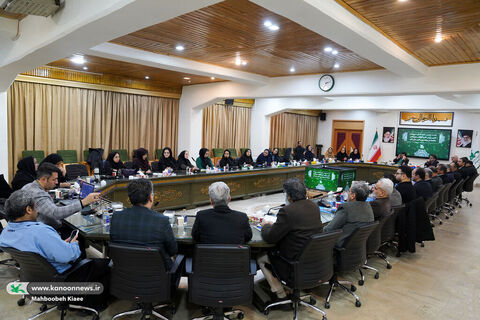 نشست صمیمی مدیرعامل کانون با کارشناسان روابط عمومی سراسر کشور