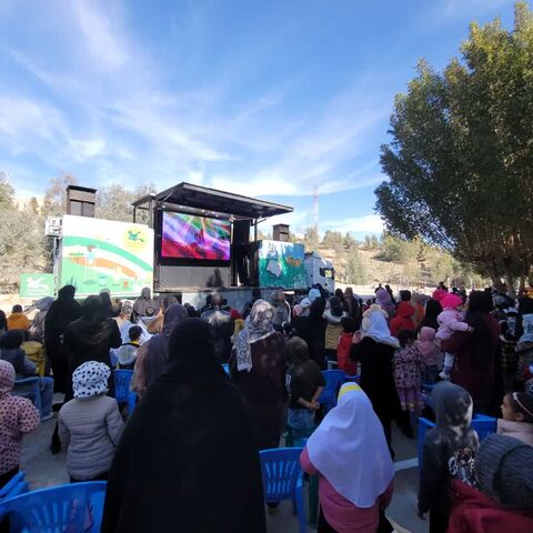 شهرستان حاجی آباد نخستین مقصد تماشاخانه سیارکانون پرورش فکری کودکان و نوجوانان