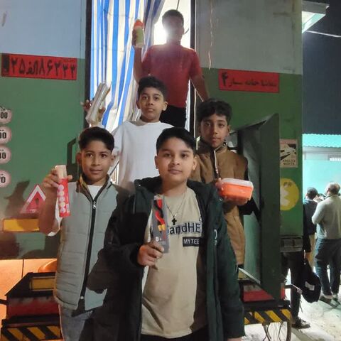 حضور تماشاخانه سیار کانون پرورش فکری کودکان ونوجوانان در فین و چهچکور