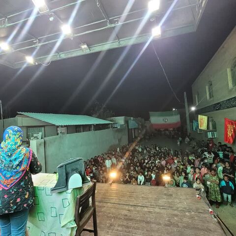 حضور تماشاخانه سیار کانون پرورش فکری کودکان ونوجوانان در فین و چهچکور