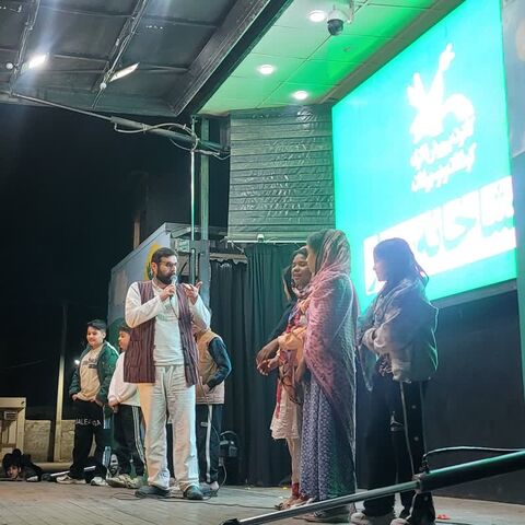 حضور تماشاخانه سیار کانون پرورش فکری کودکان ونوجوانان در فین و چهچکور