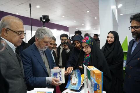 حضور کانون پرورش فکری کودکان ونوجوانان هرمزگان در نمایشگاه صنایع دریایی و توانمندی های هرمزگان با محوریت پویش ایرانجان در قاب تصویر