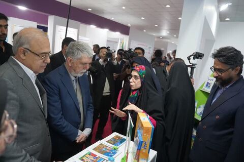 حضور کانون پرورش فکری کودکان ونوجوانان هرمزگان در نمایشگاه صنایع دریایی و توانمندی های هرمزگان با محوریت پویش ایرانجان در قاب تصویر