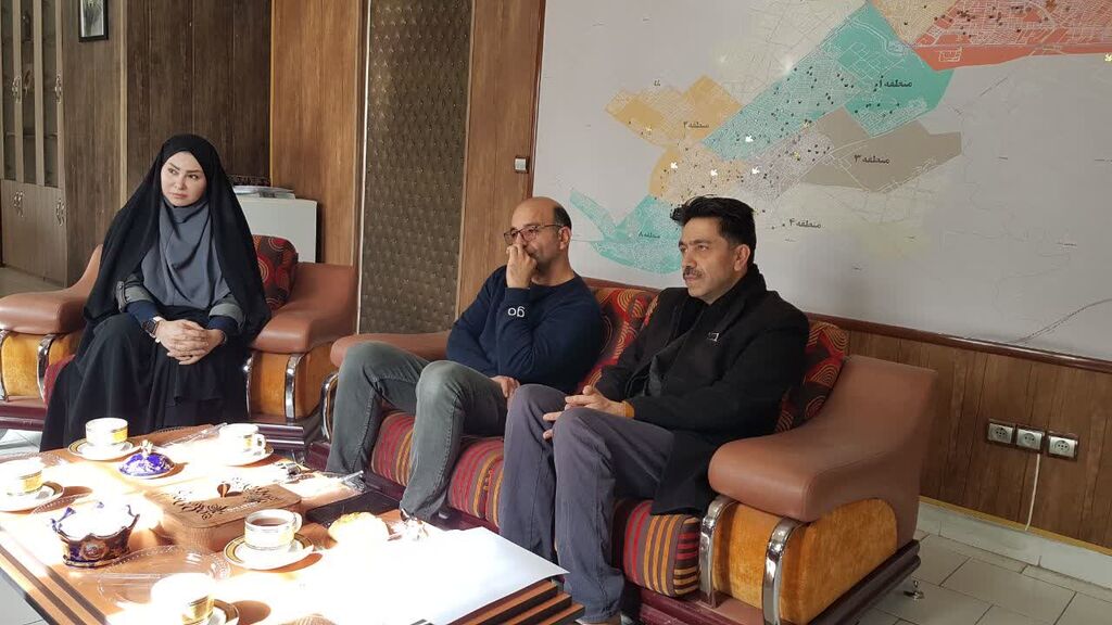 نشست سرپرست کانون استان با رئیس بیمه نوین کرمانشاه