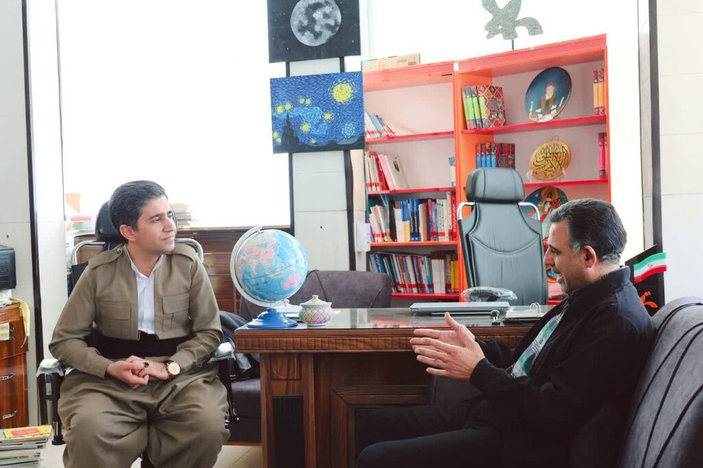 بازدید معاون سیاسی و اجتماعی فرمانداری ثلاث باباجانی از فعالیتهای کانون این شهرستان