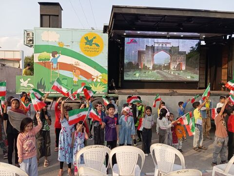 استقبال بیش از یک هزار نفر در بندرعباس از اجرای تماشاخانه سیار کانون پرورش فکری