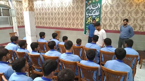 استقبال بیش از یک هزار نفر در بندرعباس از اجرای تماشاخانه سیار کانون پرورش فکری