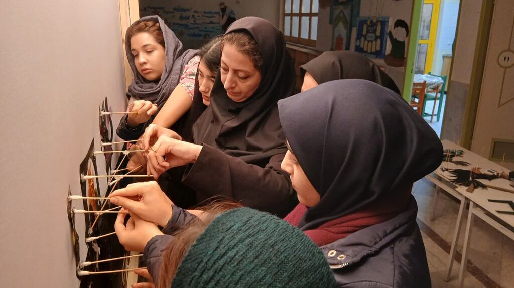 تولید نمایش «گربهها و خروسها» در مرکز شماره ۲ کرمانشاه